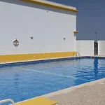 Refugio Na Da Falesia, A Pe E Golfe, Alfamar E Falesia Lägenhet