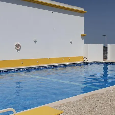 Refugio Na Da Falesia, A Pe E Golfe, Alfamar E Falesia Apartmán
