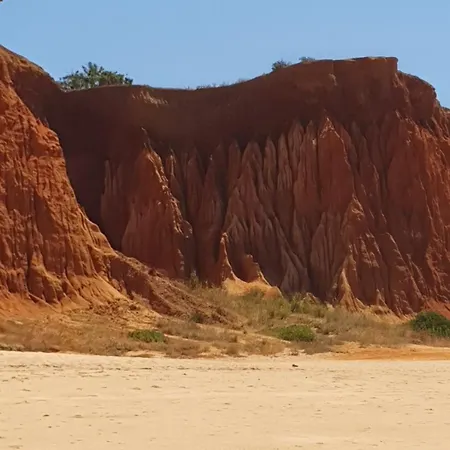 Refugio Na Da Falesia, A Pe E Golfe, Alfamar E Falesia Apartmán